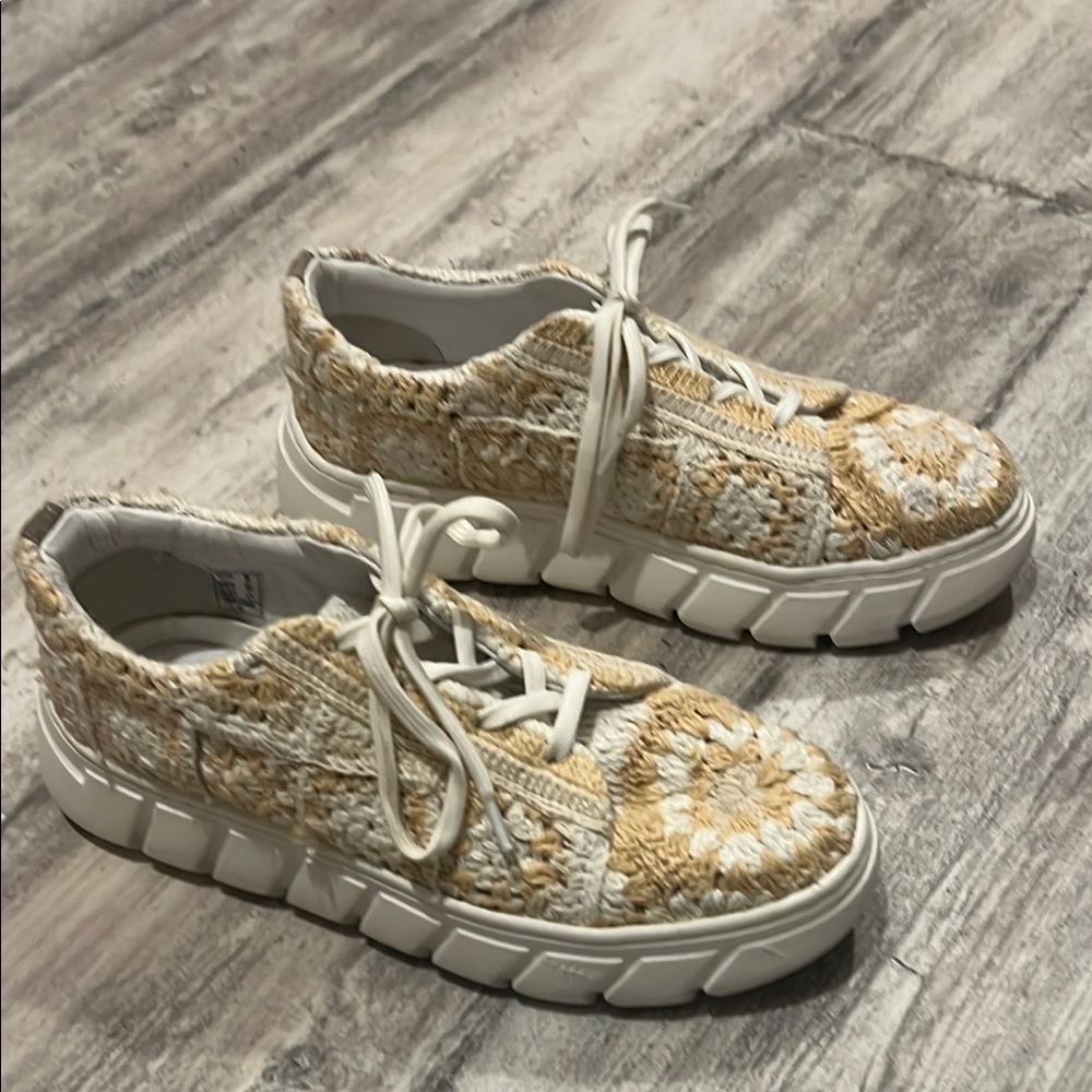 Cream and White Low-Top Sneakers with Floral Pattern